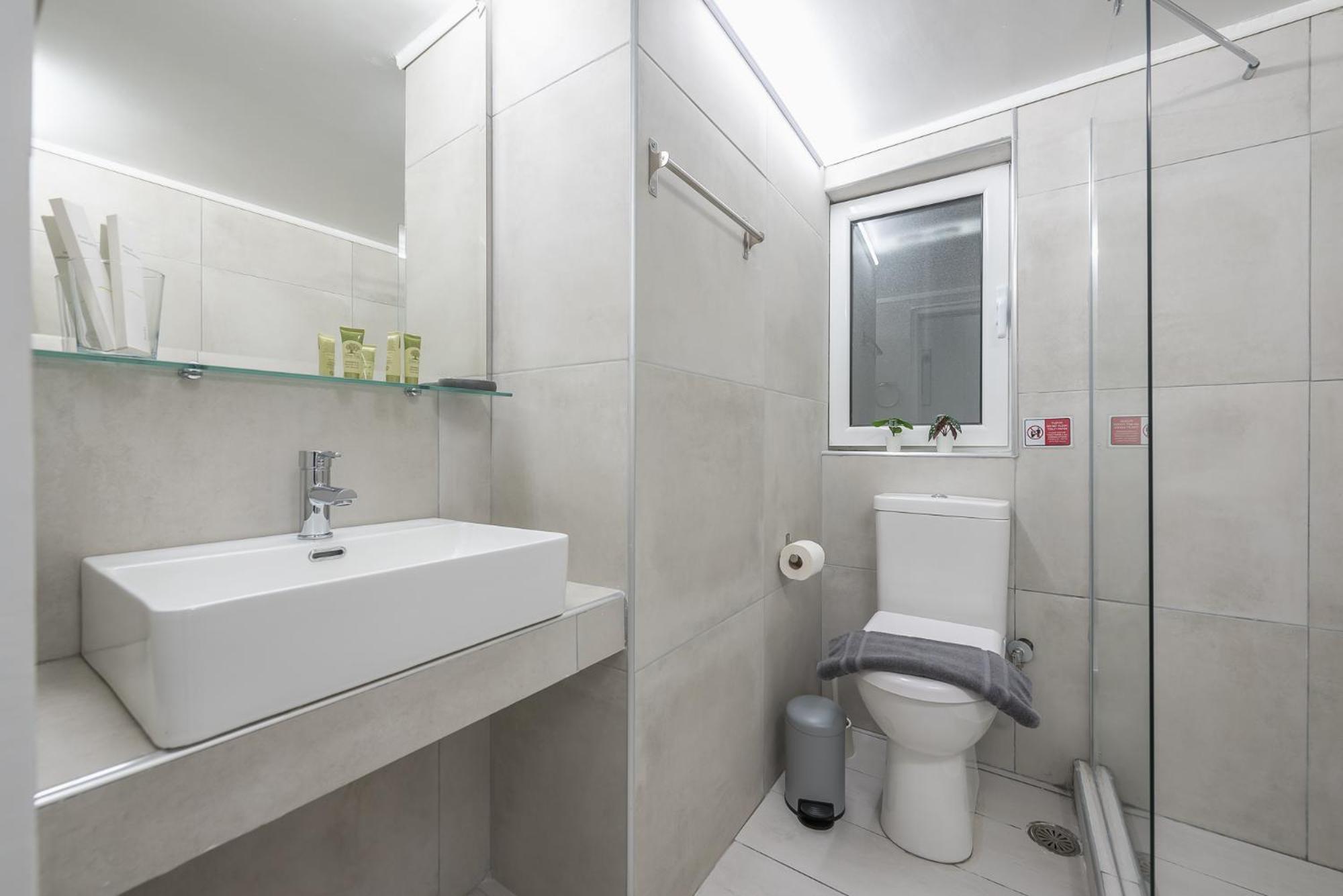 Contemporary Apartment 200M From Acropolis 100Mbps Netflix Athens Ngoại thất bức ảnh